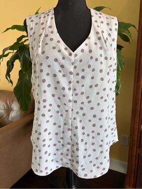 Milano polka dot taupe & white sleeveless top - Medium